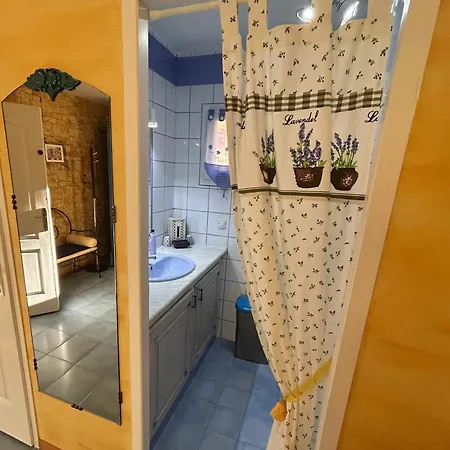 Domaine De Ji مونتاينا