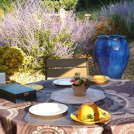 فندق مبيت وإفطار Domaine De Ji 3*