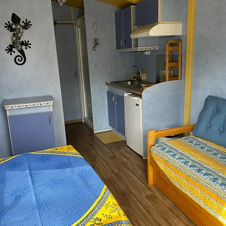 Domaine De Ji 3* مونتاينا